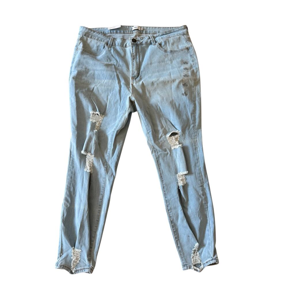 Rue+ High-Rise Ultimate Stretch High-Rise Light Wash Distressed Jean Size 20 NWT